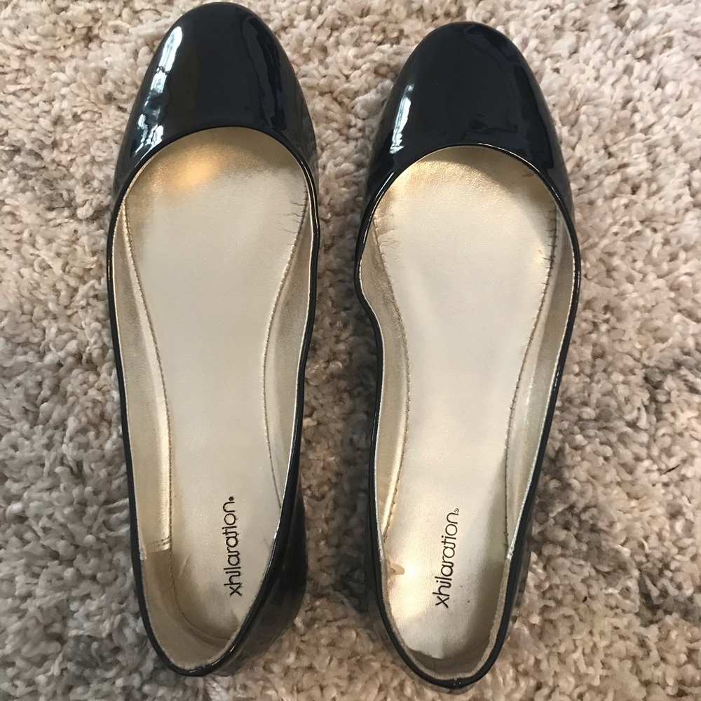 Xhilaration // NWOT Black Flats
